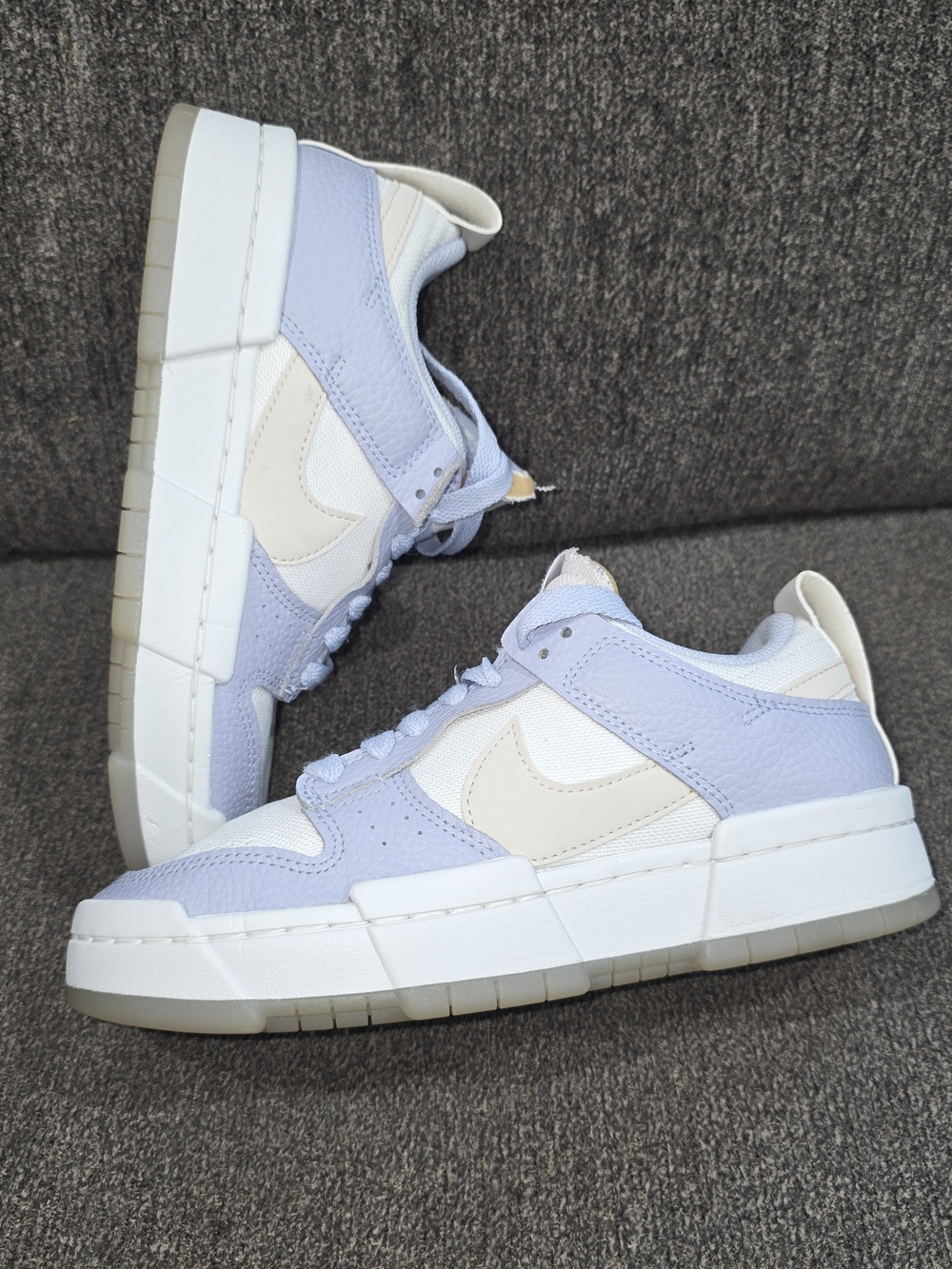 Nike Women's Low-Top Sneakers in Lilac and Cream